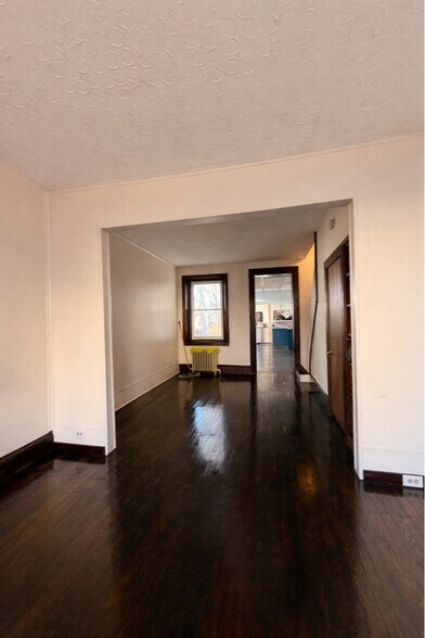 Building Photo - 1042 Butler St