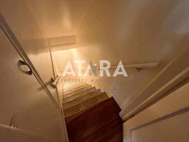 Building Photo - 1335 Thornton Ave