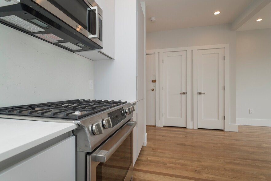 Building Photo - 12 Elko St