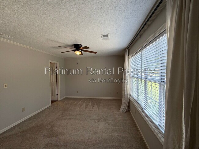 Building Photo - 5116 Laurel Bridge Ct SE
