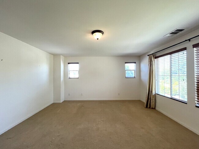 Building Photo - 7143 Leighton Dr