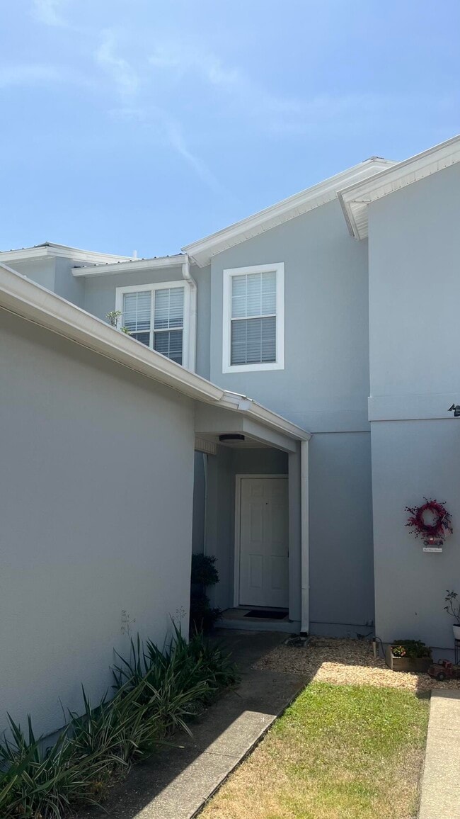Building Photo - 2823 Bay Club Dr