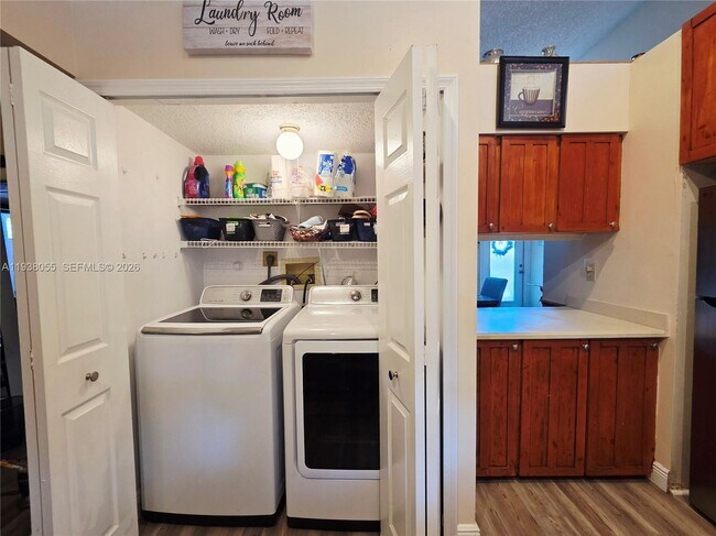 Building Photo - 8500 NW 31st Ct