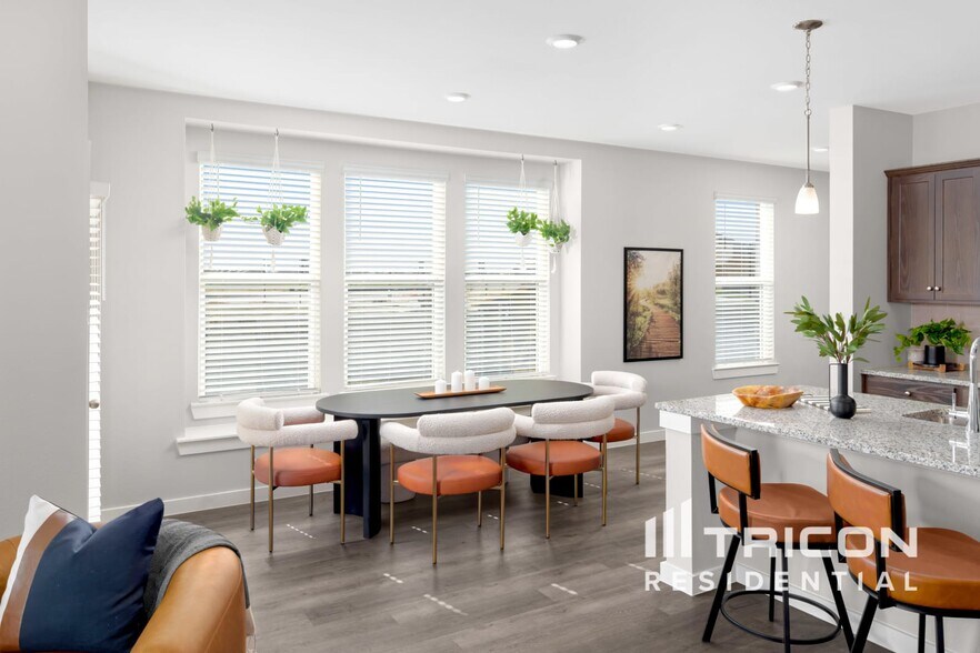 Building Photo - 2517 Finch Holw Dr