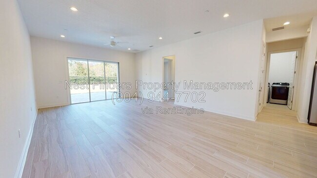 Building Photo - 111 Carousel Dr