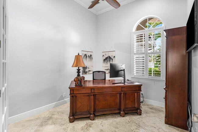 Building Photo - 4675 Manderly Dr
