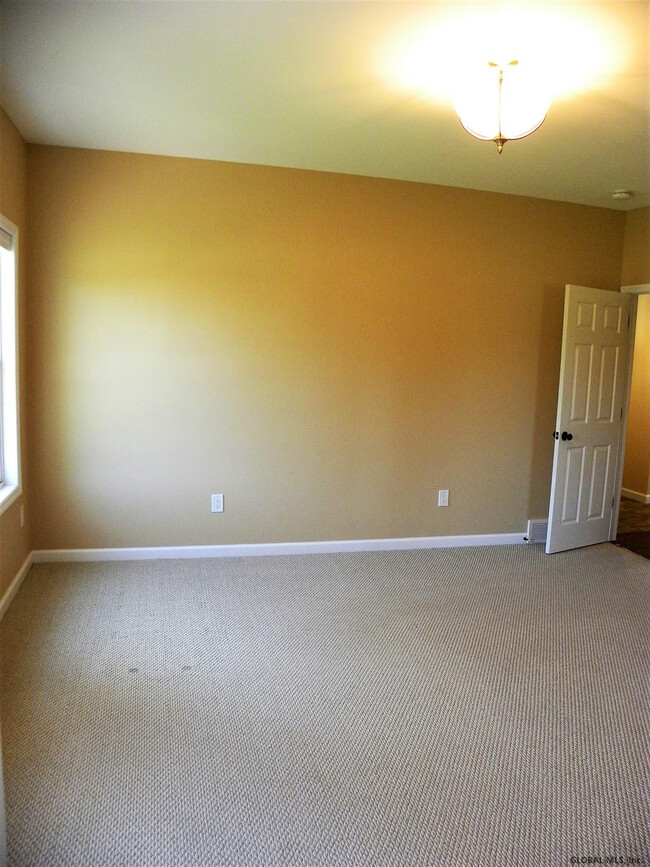 Building Photo - 23 Guideboard Rd