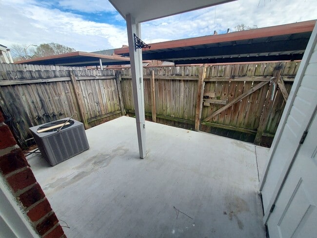 Building Photo - 4390 Stumberg Ln