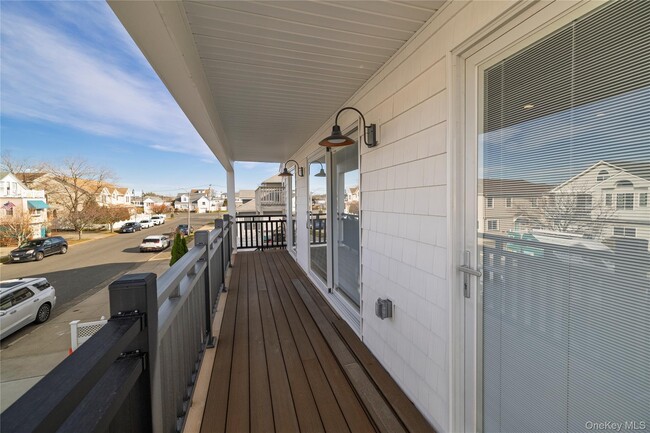 Building Photo - 550 E Harrison St