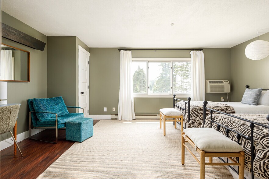 Building Photo - 5000 S Townhouse Dr