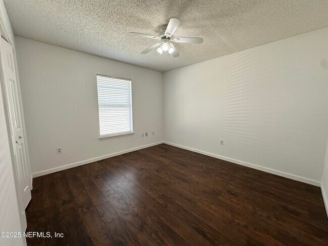 Building Photo - 1274 Ardmore St