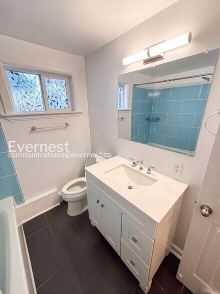 Building Photo - 1552 S Flamingo Way