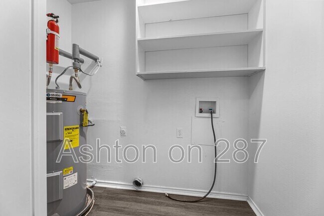 Building Photo - 1301 US-287