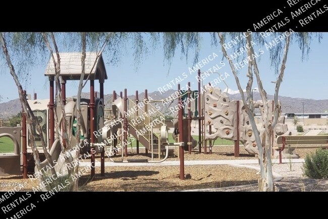 Building Photo - 4189 S 243rd Dr