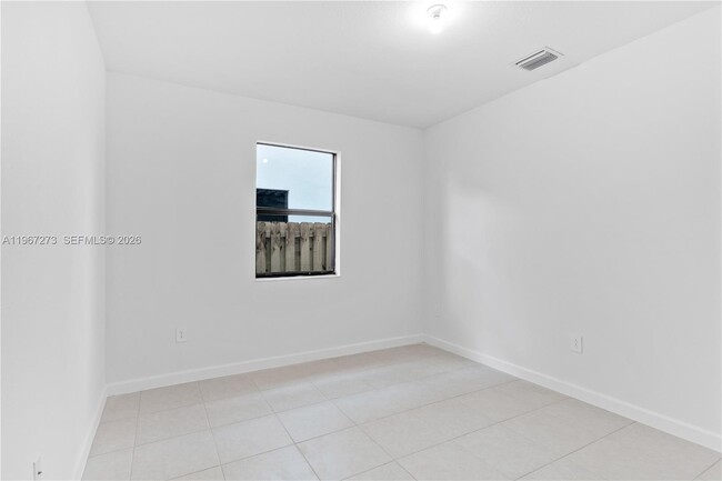 Building Photo - 11947 SW 241 Ter