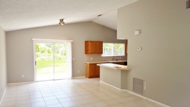 Building Photo - 1626 SW Bascom Ave