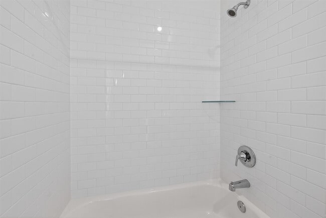 Building Photo - 16739 Lake Austin St