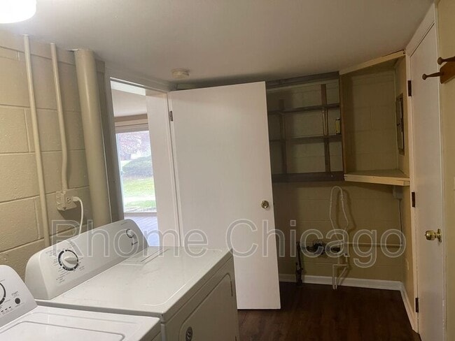 Building Photo - 236 Whidah Ct