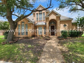 Building Photo - 6317 Day Spring Dr