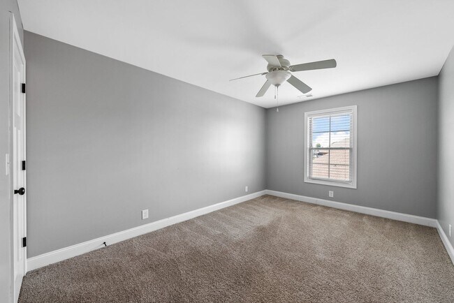 Building Photo - Elegant 4-Bedroom Home with Vaulted Ceilin...