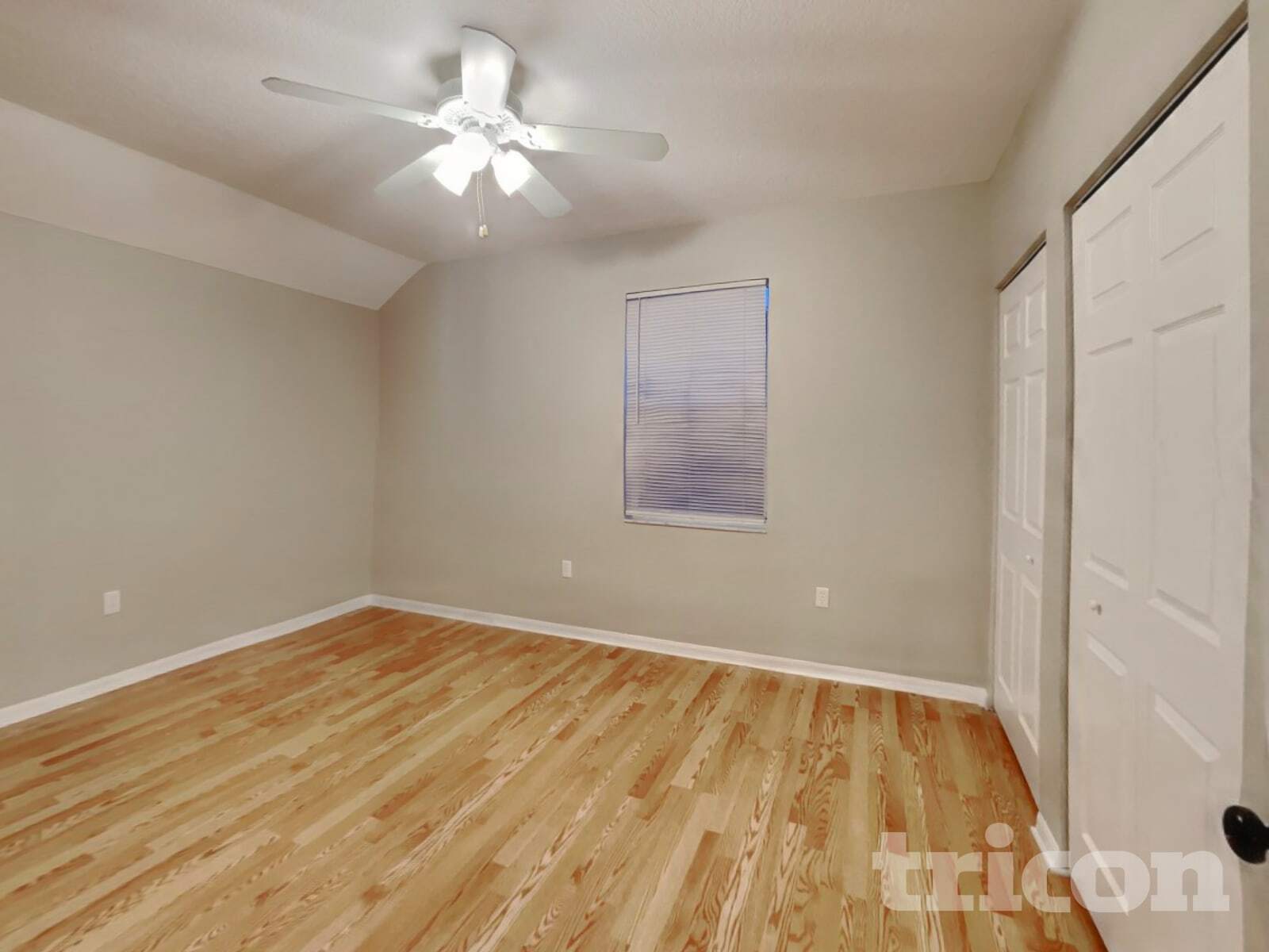 Building Photo - 10221 Summerview Cir