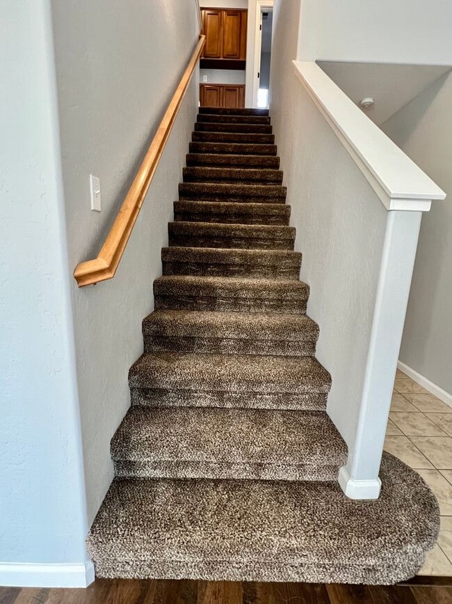 Building Photo - Gated AVALON--