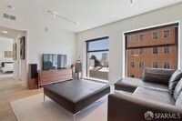 Building Photo - 1080 Sutter St