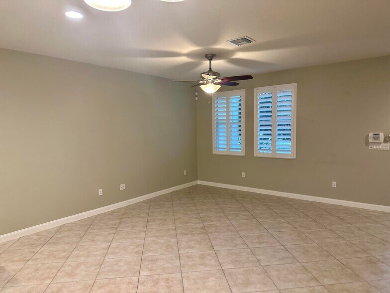 Building Photo - 1454 S Jeaga Dr