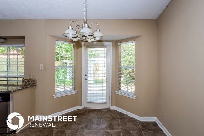 Building Photo - 7185 Stonegate Blvd