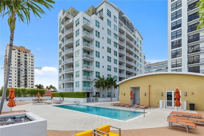 Building Photo - 3180 SW 22nd Terrace