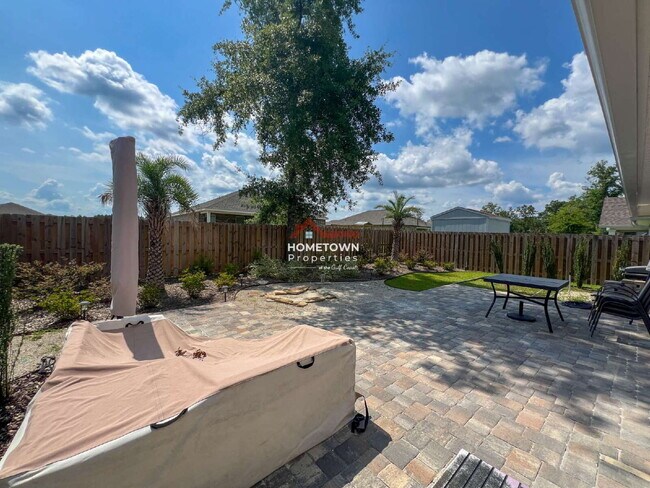 Building Photo - Furnished 3-Bed Oasis on Dunridge Drive wi...