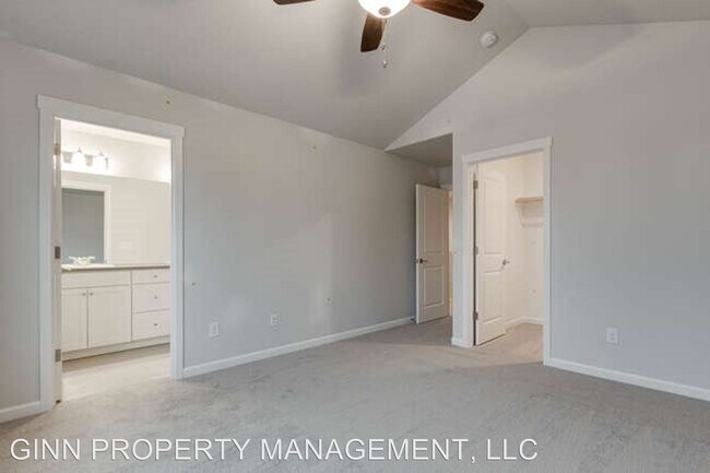 Building Photo - 3 br, 2.5 bath House - 11029 NE 23rd Circle