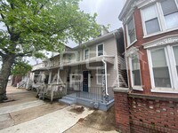 Building Photo - 382 S 2nd St