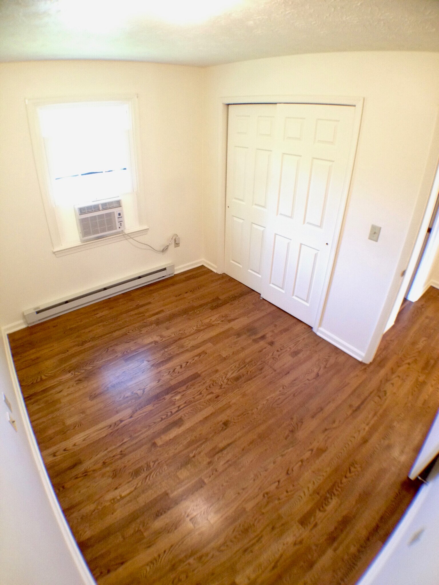 Building Photo - 770 Newtown Ct