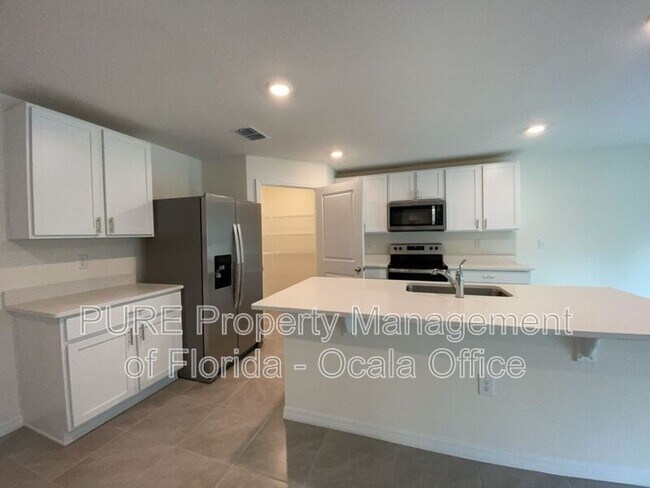 Building Photo - 7084 SW 136th Ln