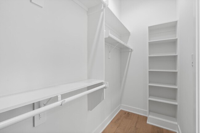 Building Photo - 8707 Ojeman Villas Dr