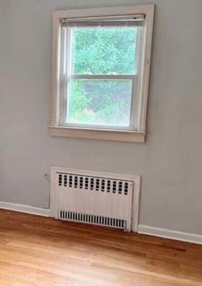 Building Photo - 292 Morsemere Ave