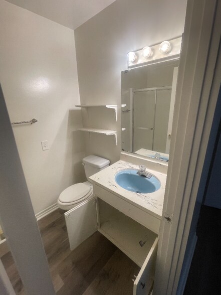 Building Photo - 38521 5th St E