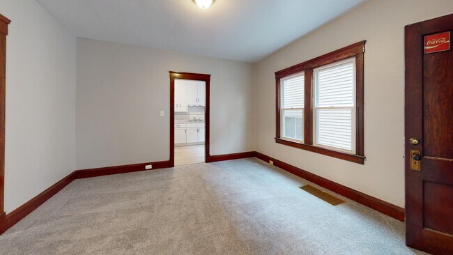 Building Photo - 3210 W 98th St
