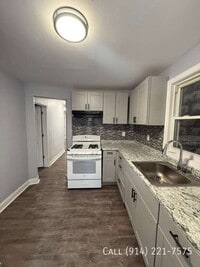 Building Photo - 14 Saratoga Ave