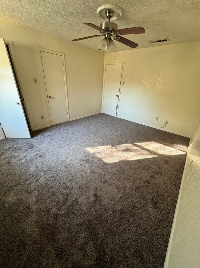 Building Photo - 3406 Victoria Cir