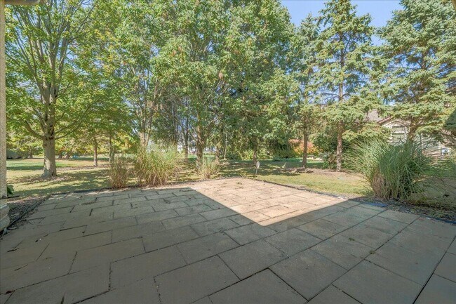 Building Photo - 4611 Trailane Dr