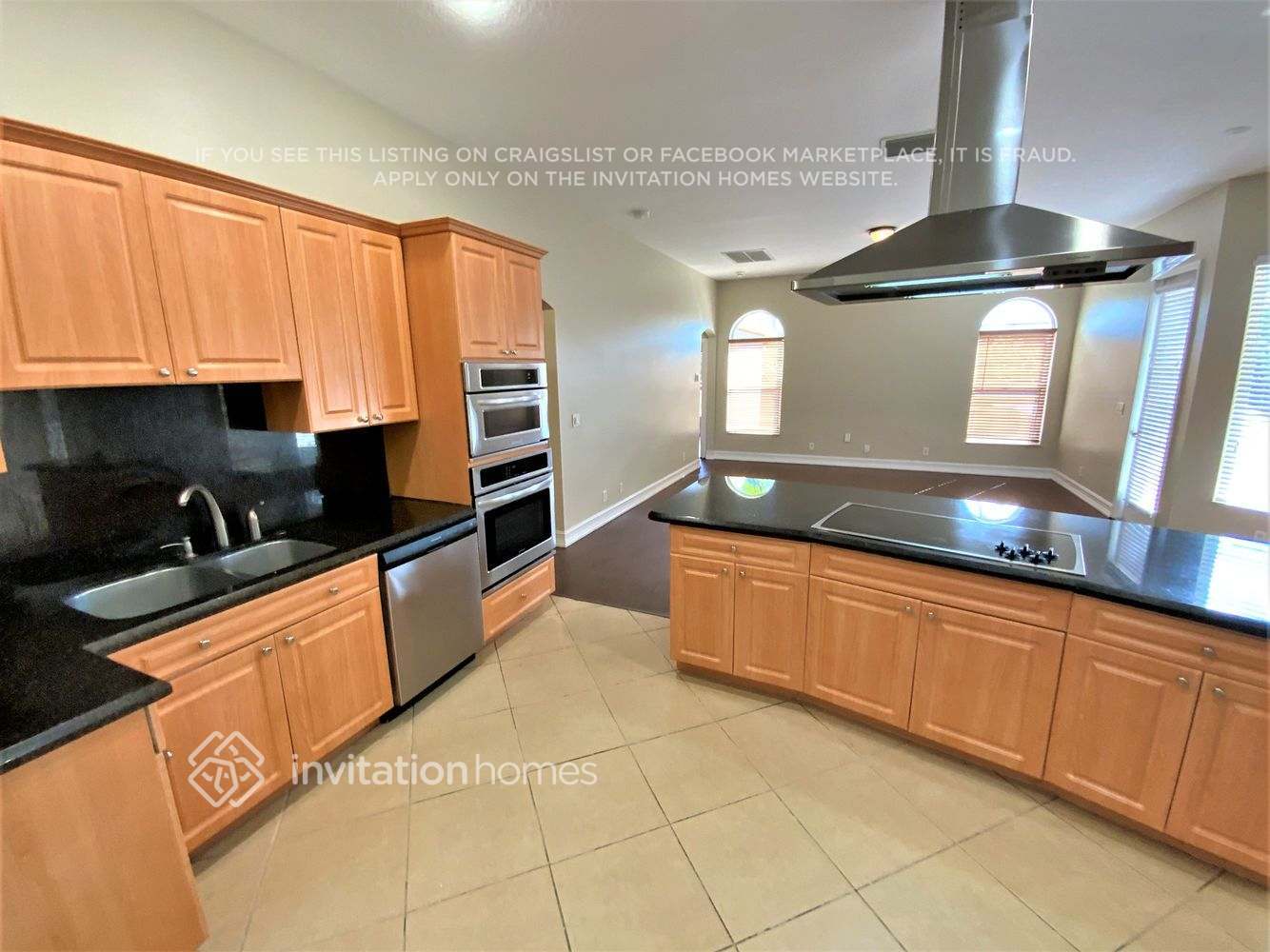Building Photo - 101 Jacaranda Ct