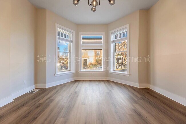 Building Photo - 4241 S Calumet Ave