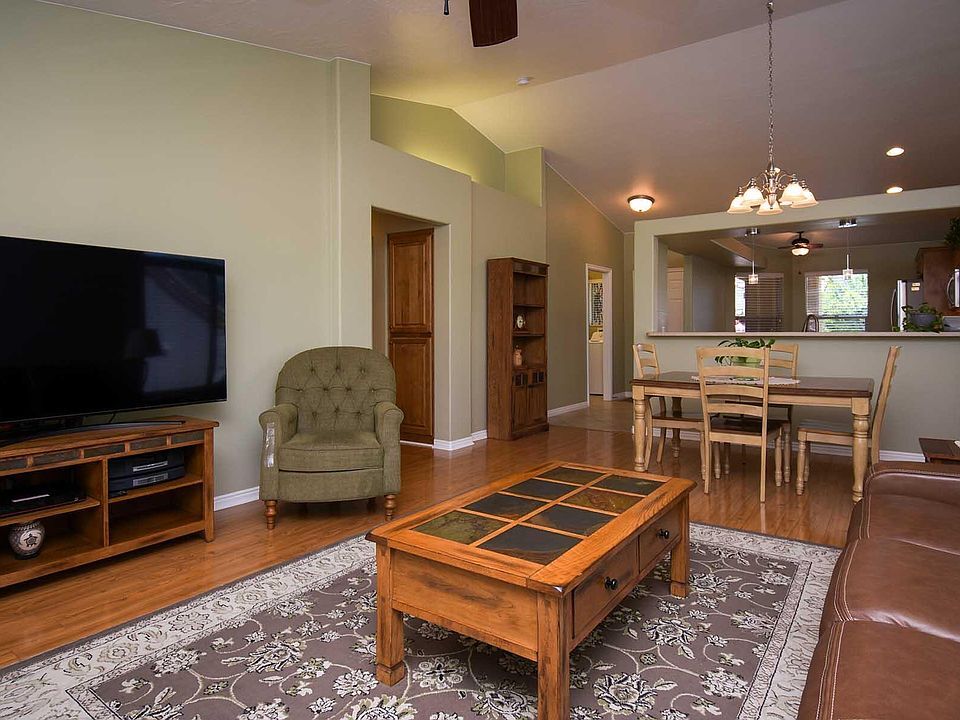 Building Photo - 4207 S Kiva Hill Dr