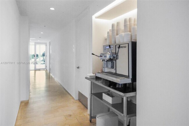 Building Photo - 1040 Biscayne Blvd