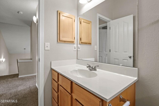 Building Photo - 10822 Elise St