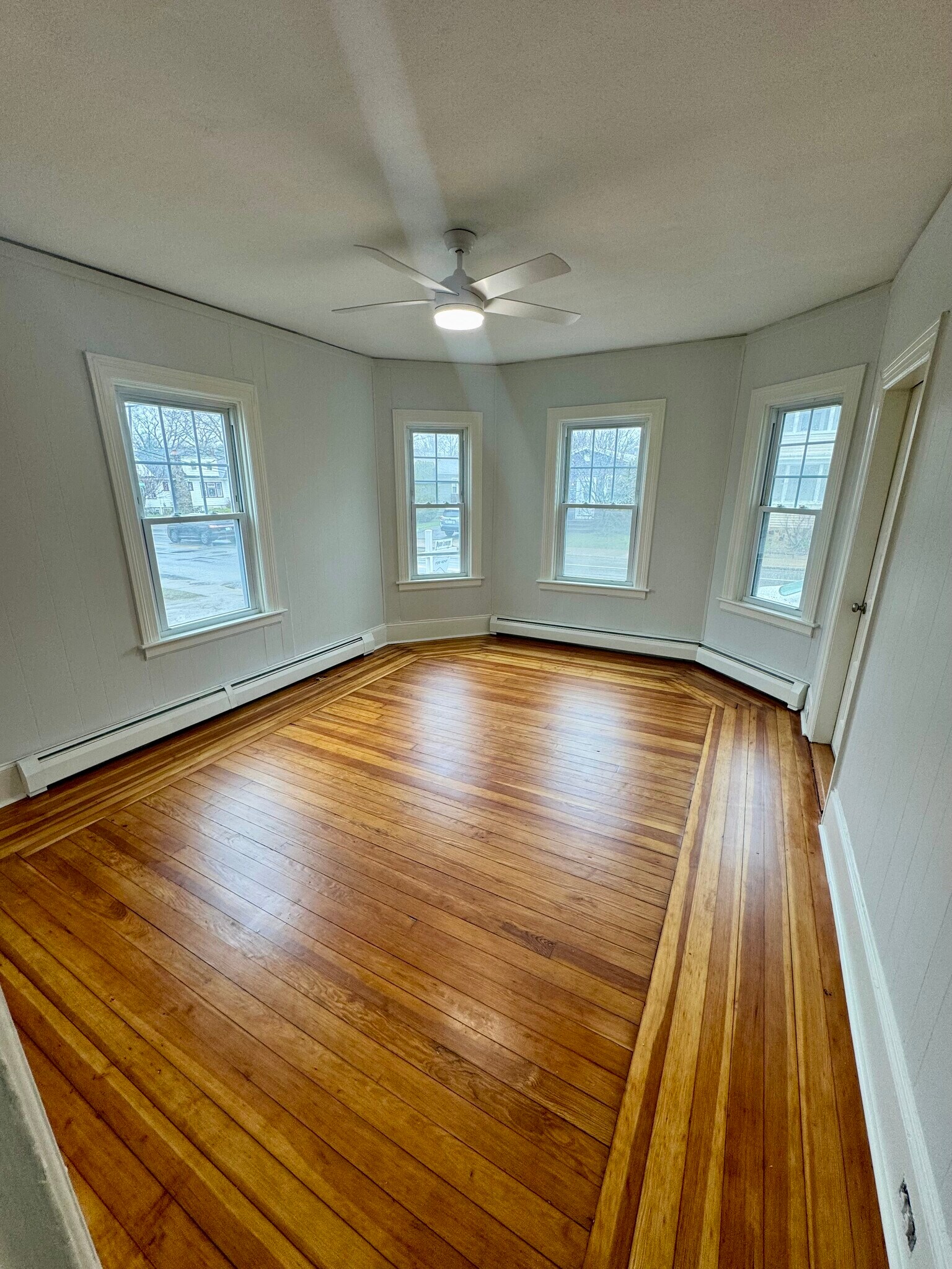 Building Photo - 224 Park Ave