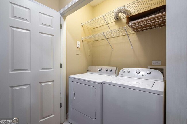 Building Photo - 400 17th St NW