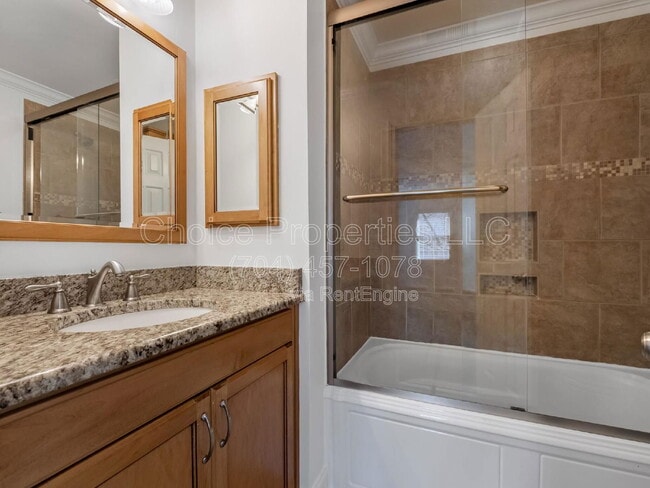 Building Photo - 3526 Colony Crossing Dr